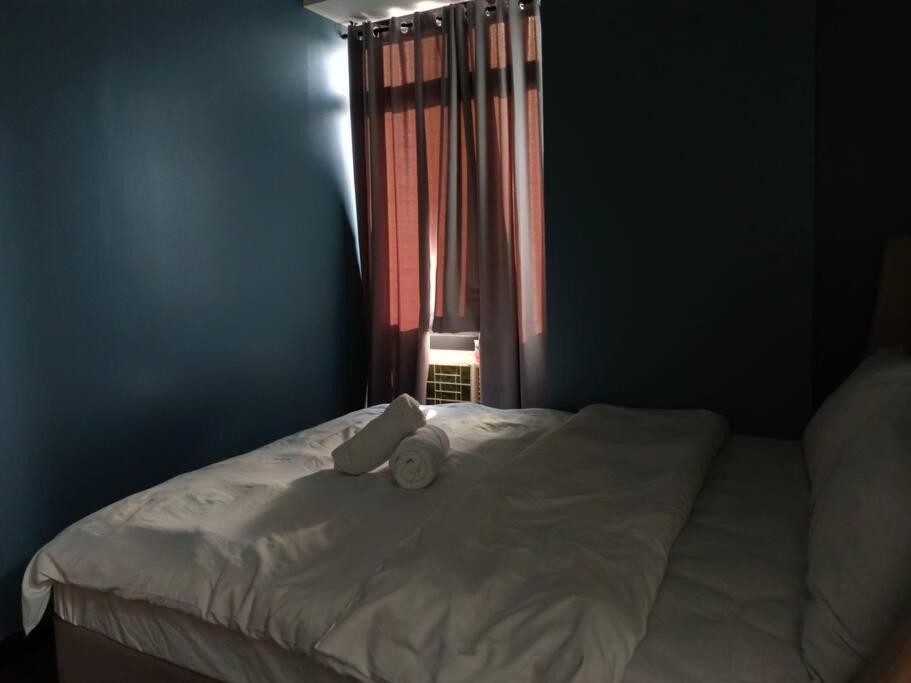Gramercy Residences Sunset View 1 Bedroom Flat Apartment *
