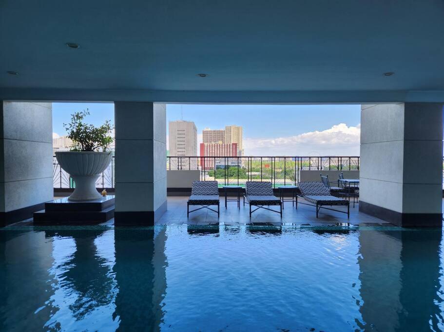 Stunning 1 Bedroom Bay View Flat With Spacious Balcony Apartment