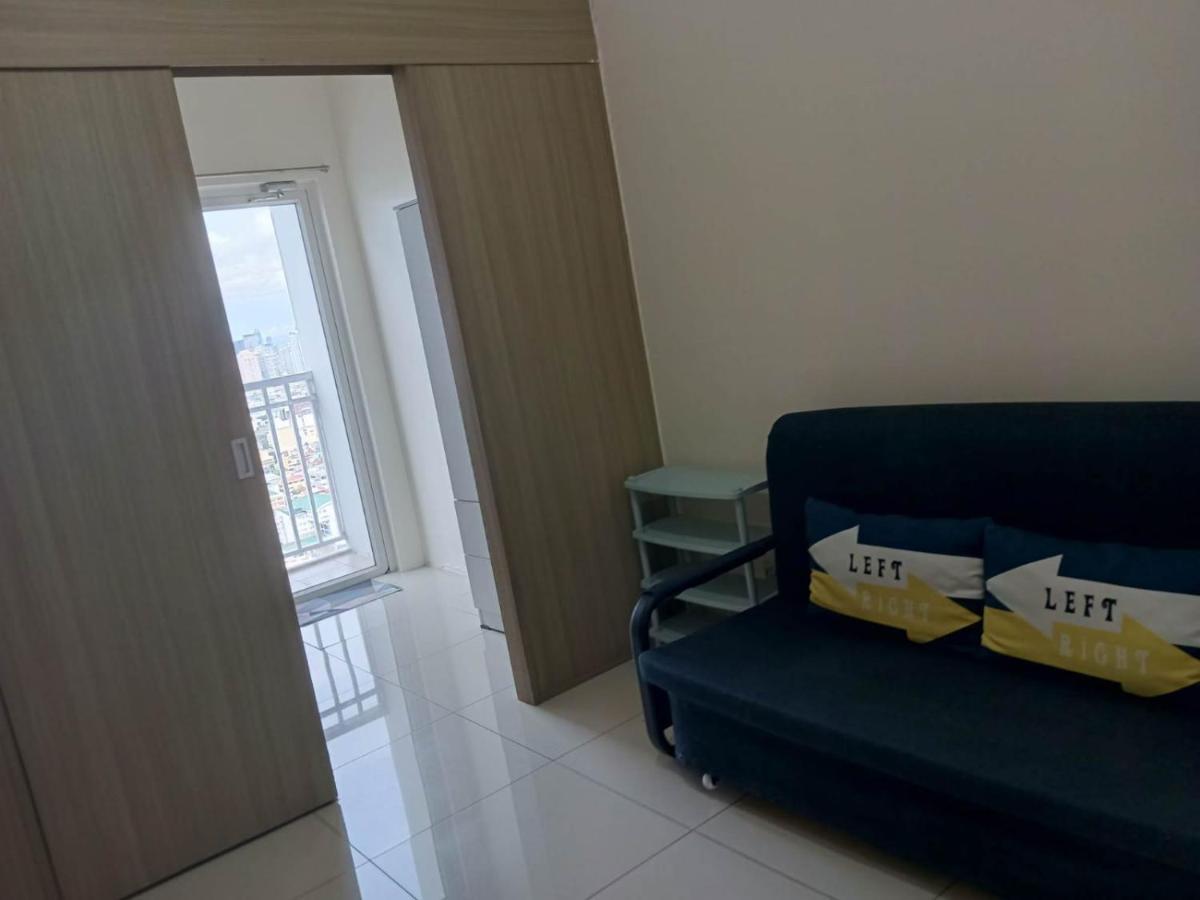 Apartment Breeze Residences - 1br Unit With Balcony -top Floor