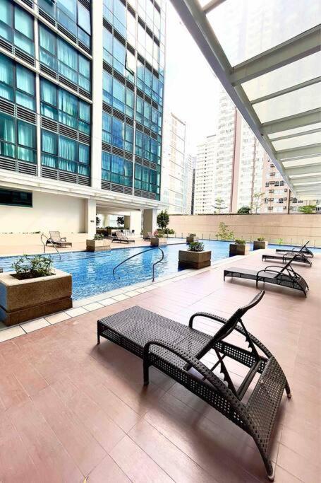 Apartment Angeliz Suites: Uptown Bgc Manila