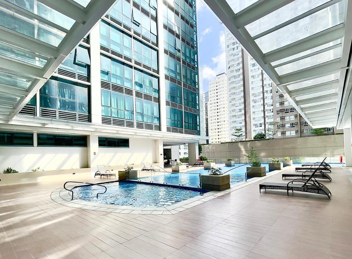 Angeliz Suites: Uptown Bgc Apartment