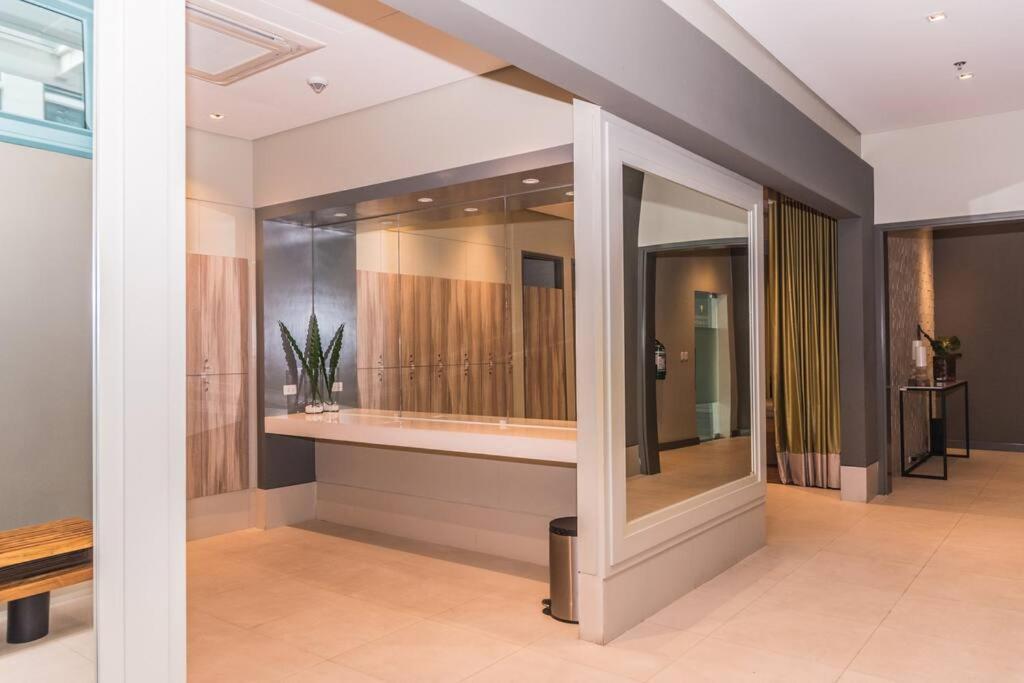 Apartment Angeliz Suites: Uptown Bgc Manila