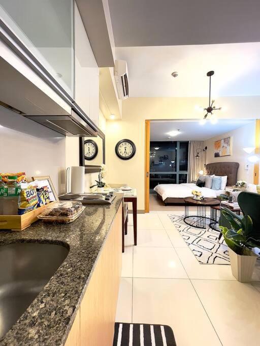 Angeliz Suites: Uptown Bgc *