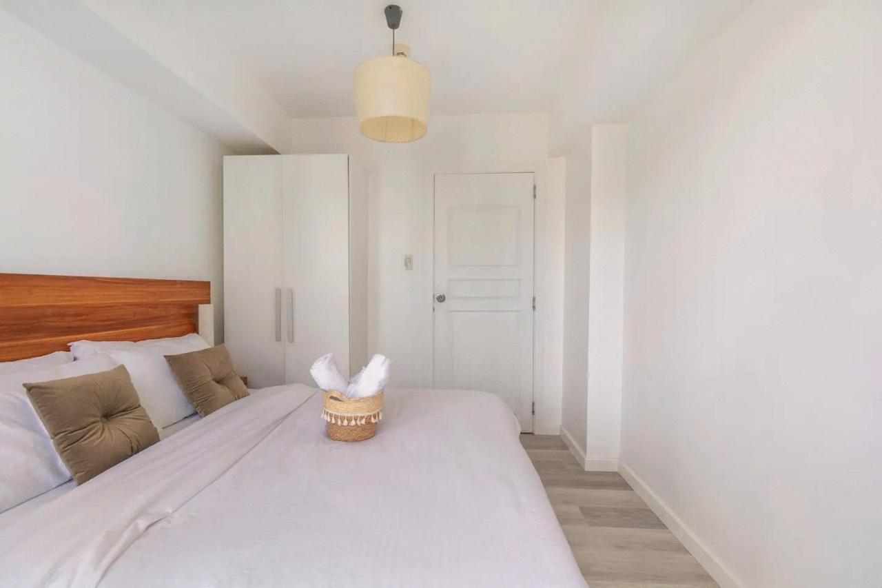 Adam's Crib 2br By Azure Residences Near Airport Apartment Manila