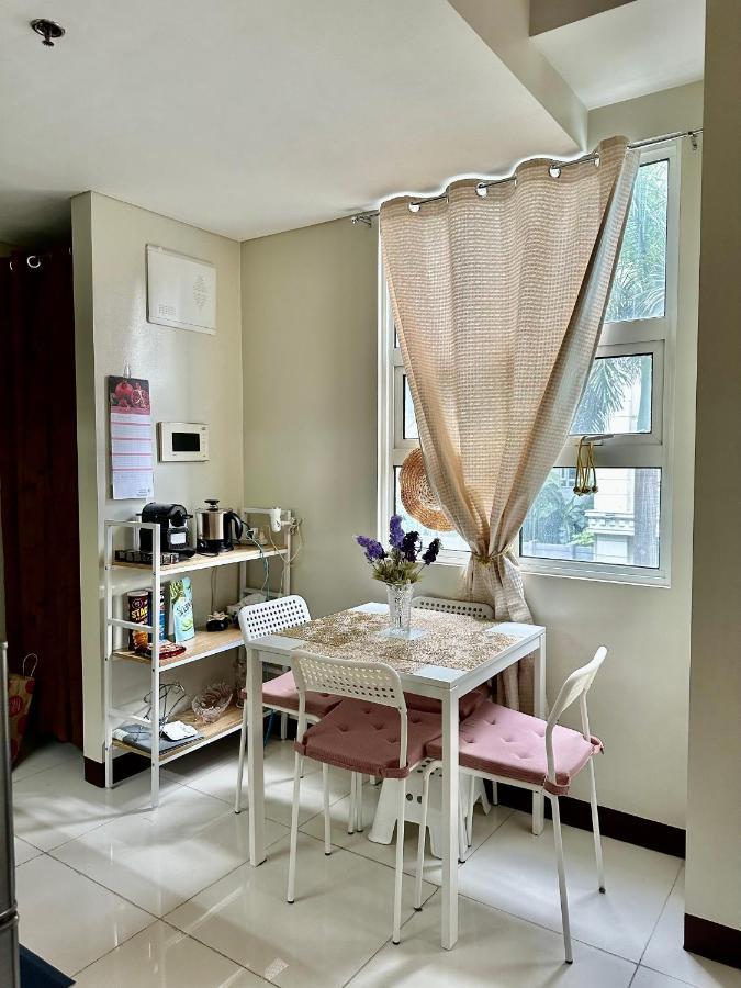 Lindy's Cozy Place @newport In Front Of Naia Terminal 3 Acomodação com café da manhã 