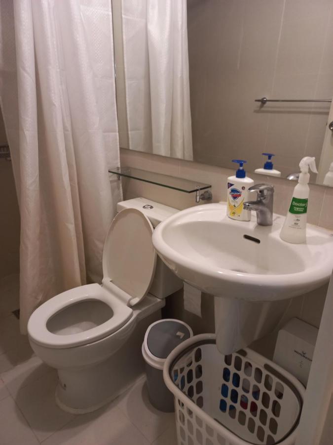 Azure Urban Staycation Bah 337 Unli Wifi 24 Hrs Check In No Security Deposit Hygeinic View Manila