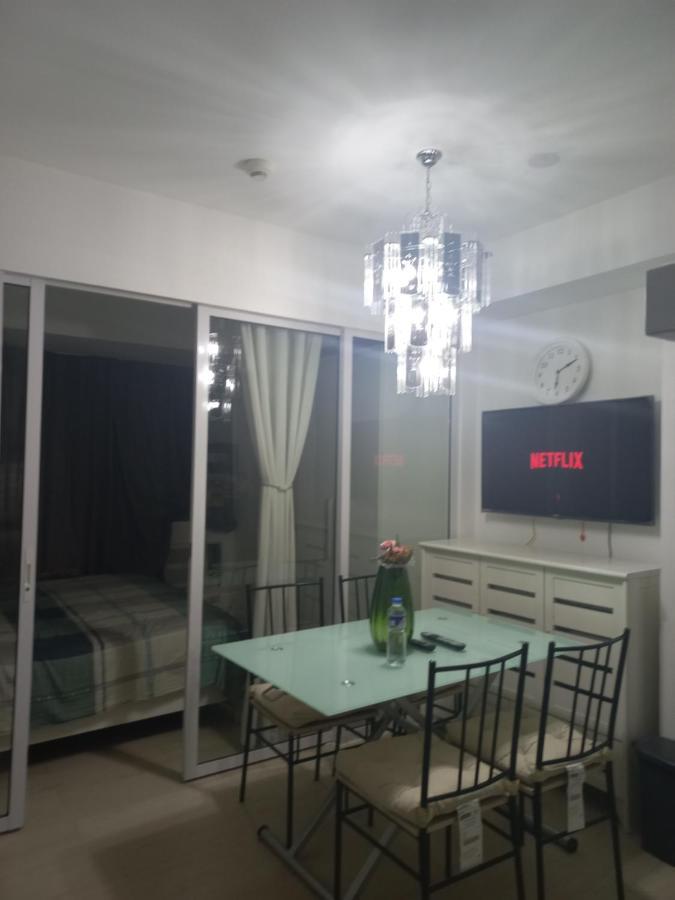 Hotel Azure Urban Staycation Bah 337 Unli Wifi 24 Hrs Check In No Security Deposit Hygeinic View Manila