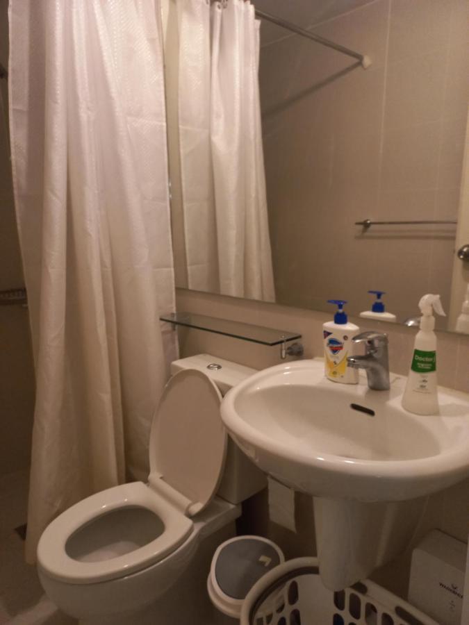 Hotel Azure Urban Staycation Bah 337 Unli Wifi 24 Hrs Check In No Security Deposit Hygeinic View Manila