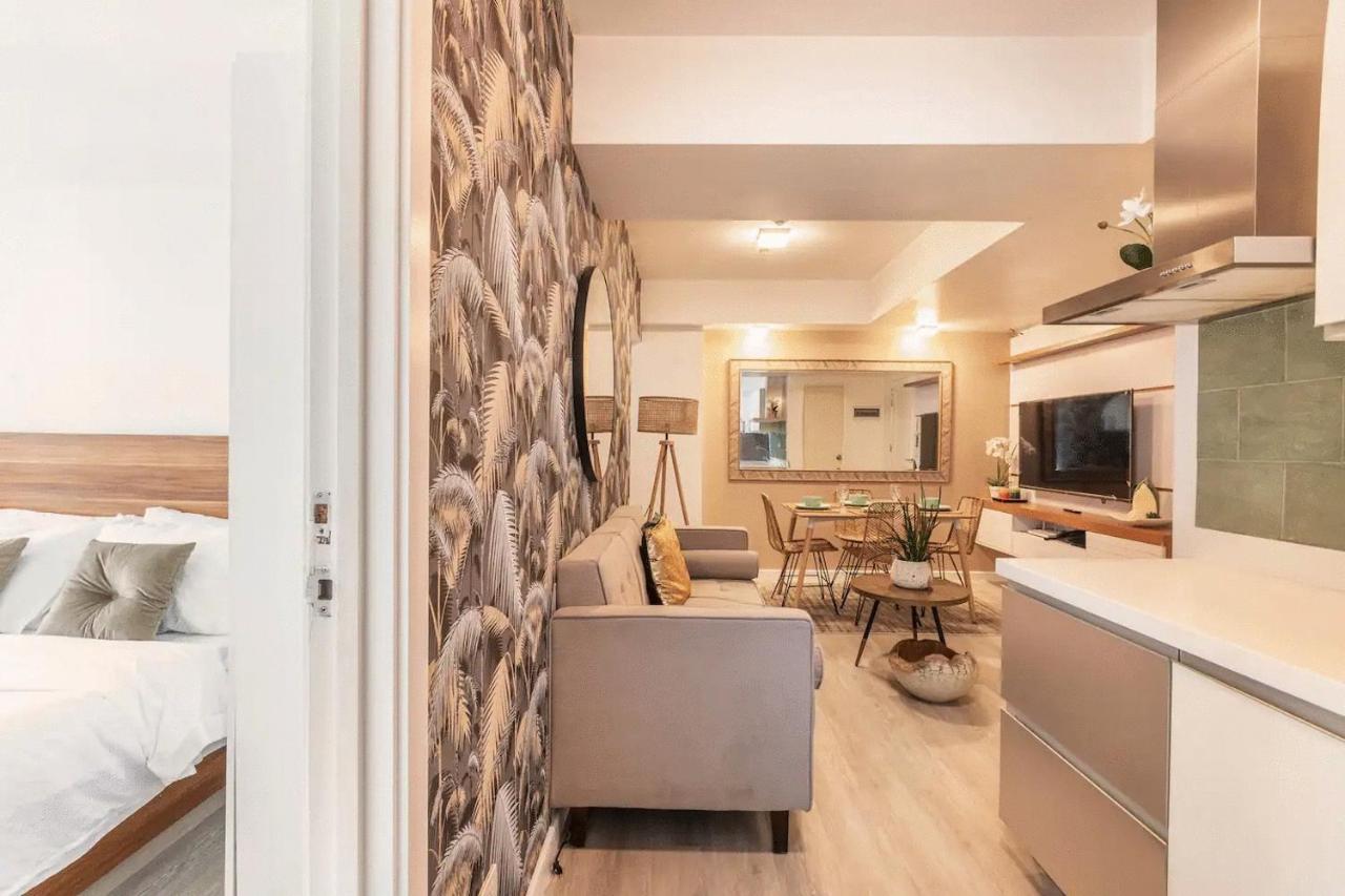 Adam's Crib 2br By Azure Residences Near Airport
