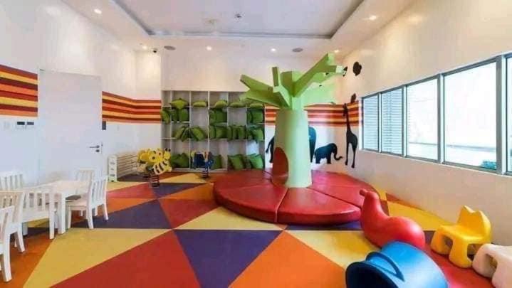 Apartment Adam's Crib 2br By Azure Residences Near Airport *