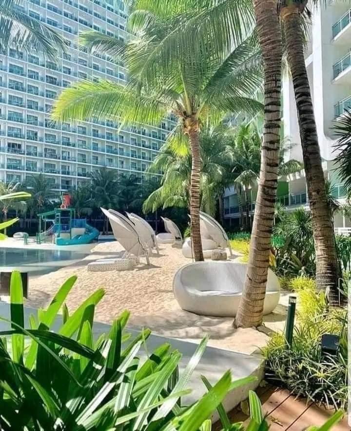 Apartment Adam's Crib 2br By Azure Residences Near Airport