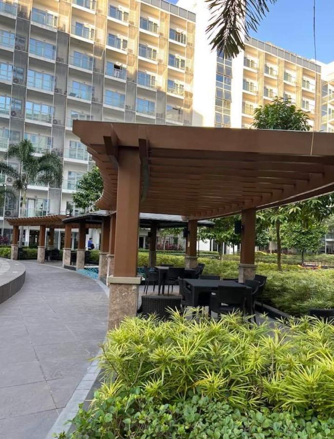 Apartment 81 Newport Boulevard -across Naia Terminal 3 Manila