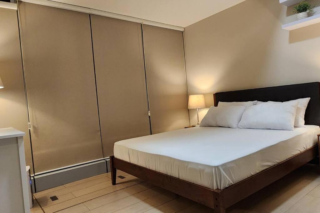 Apartment Casa Antonio At Uptown Parksuites Tower One Bgc Manila