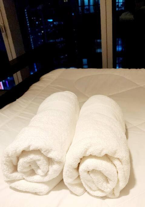 Casa Antonio At Uptown Parksuites Tower One Bgc Apartment Manila