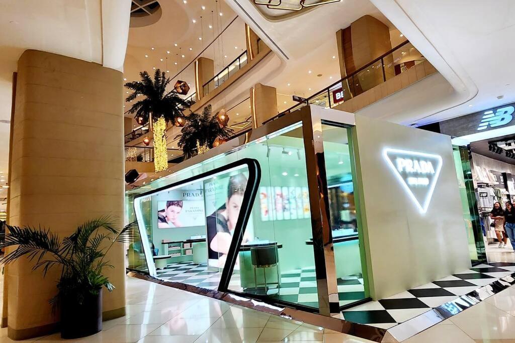 Casa Antonio At Uptown Parksuites Tower One Bgc * Manila