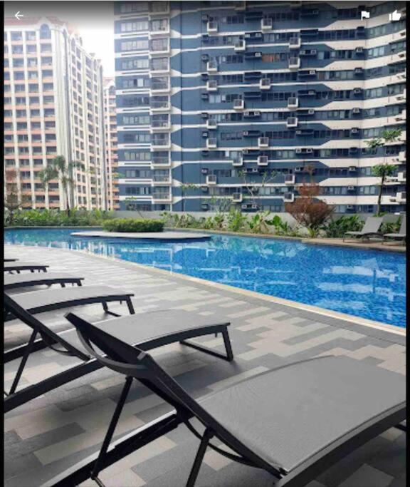 Air Residences Makati - Fully Furnished With Skyline Views! *