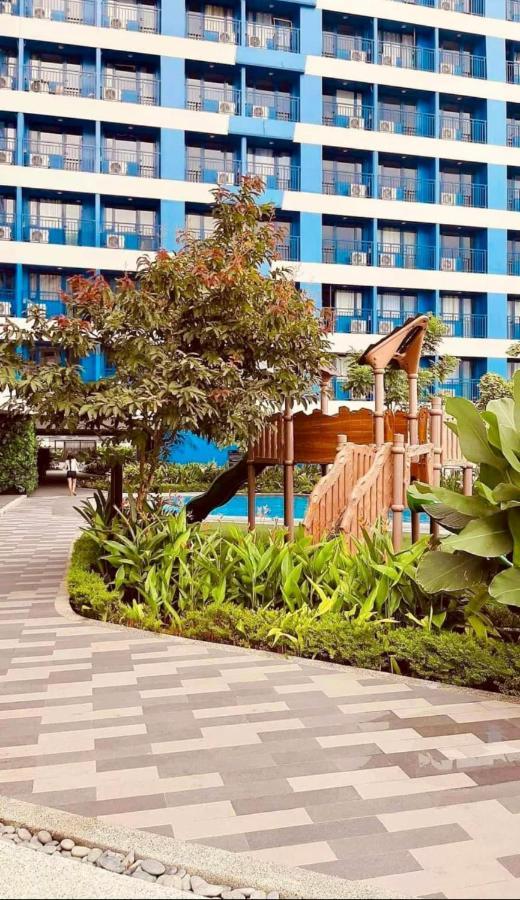 In Air Residences Makati Wifi Netflix Disney, Pool & Mall Apartment