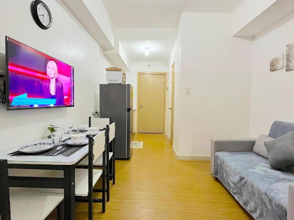 1 Bedroom With Balcony Pool View And Wifi In Grace Residences * Manila