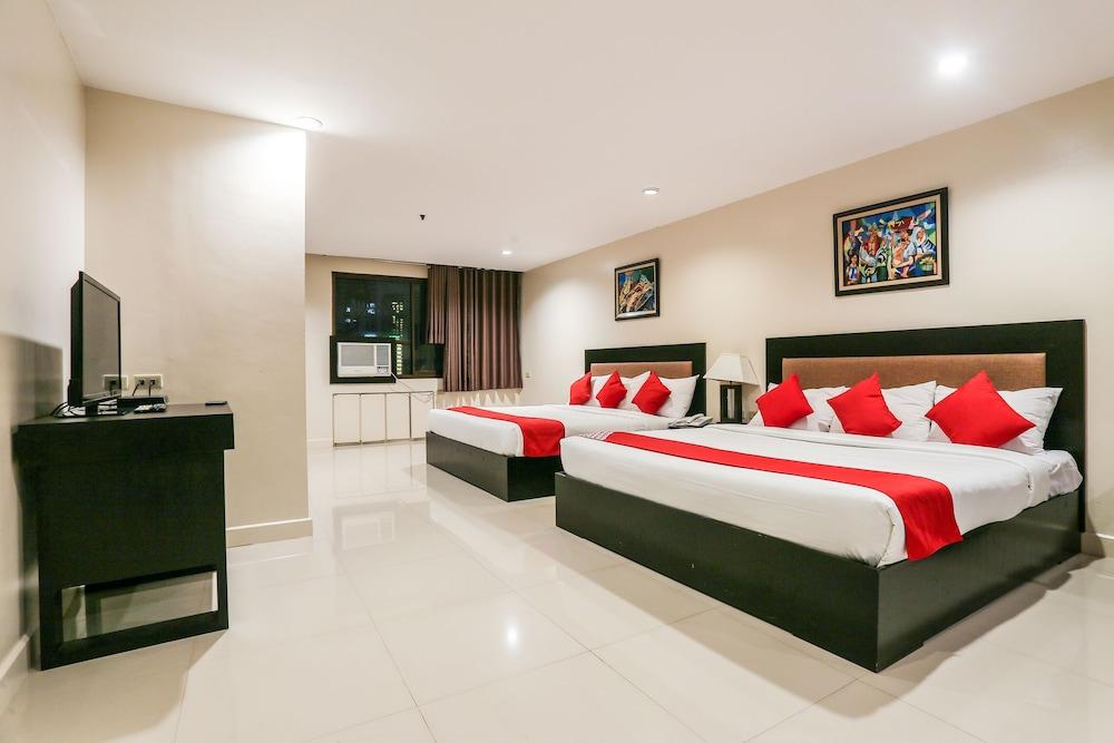 Hotel Paragon Tower