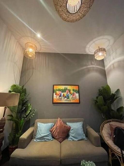 Cozy & Spacious 2br Penthouse In Makati Apartment *