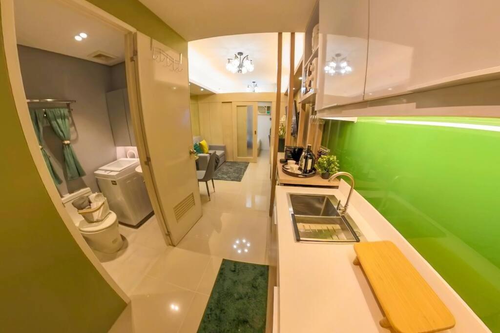 Luxe & Cozy 1br Apt With Netflix/pool/mall/cinema * Manila