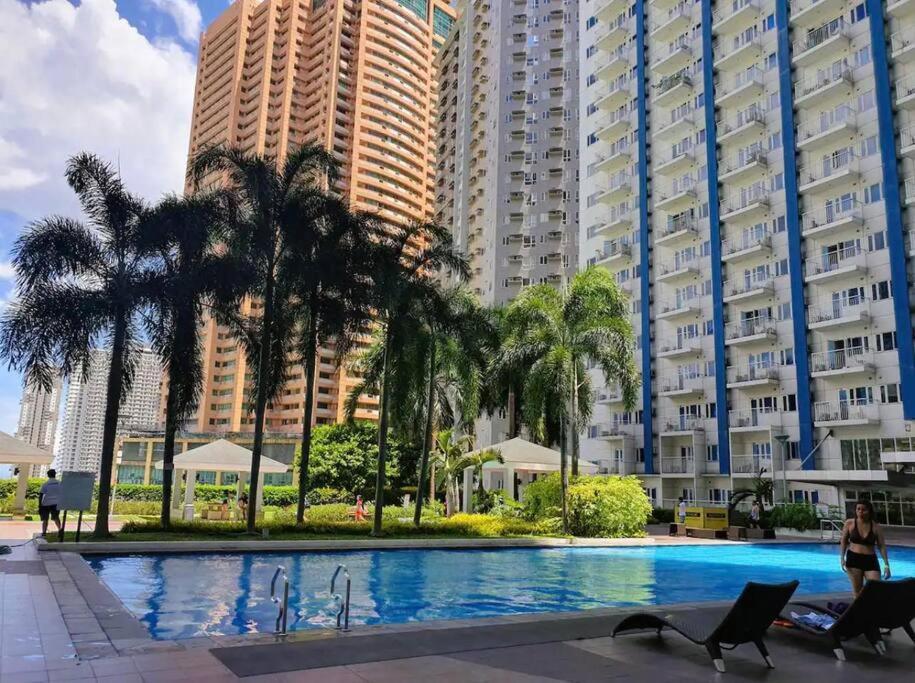 Luxe & Cozy 1br Apt With Netflix/pool/mall/cinema Apartment