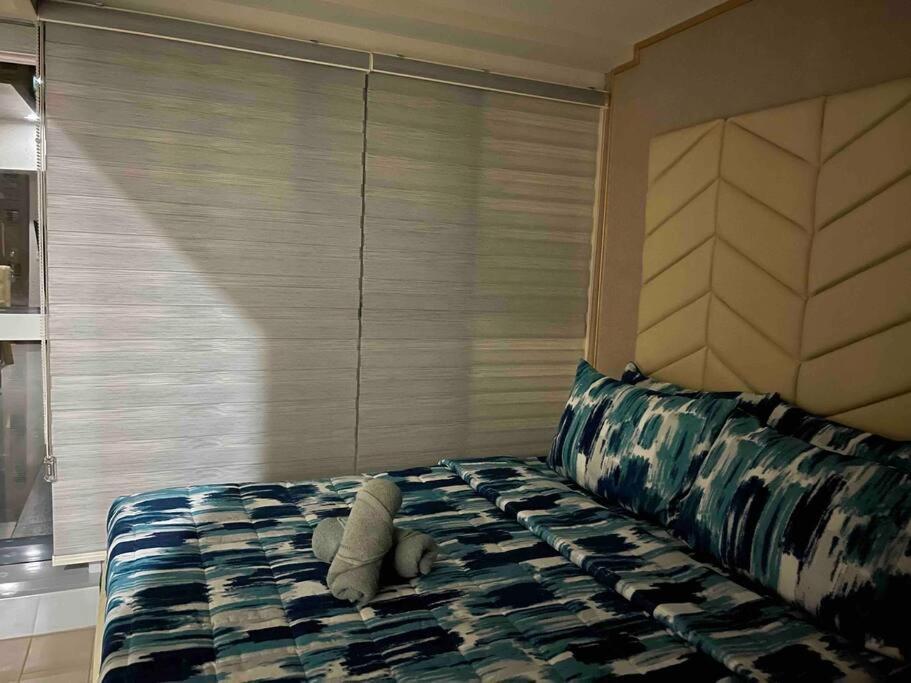 Stylish 1br Uptown Parksuites Bgc, 200mbps/smarttv Apartment *