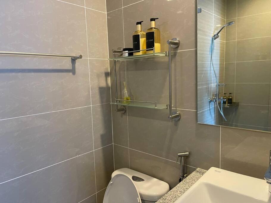 Apartment Stylish 1br Uptown Parksuites Bgc, 200mbps/smarttv