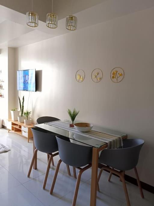 Beautiful High End In Center, Apartment *