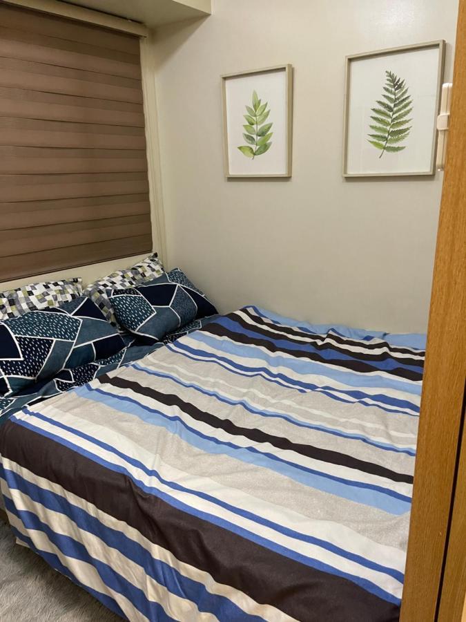 Apartment Staycation Shell Residences