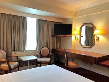 Hotel Manila Prince Hotel