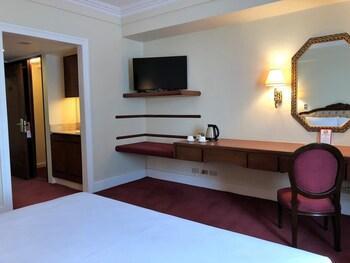 Manila Prince Hotel Hotel
