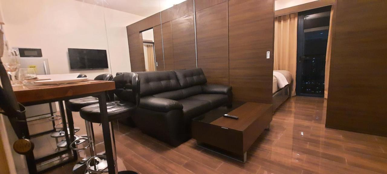 Air Luxury Makati Cbd With Balcony Manila