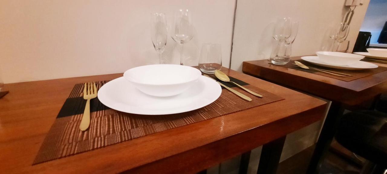 Apartment Air Luxury Makati Cbd With Balcony *
