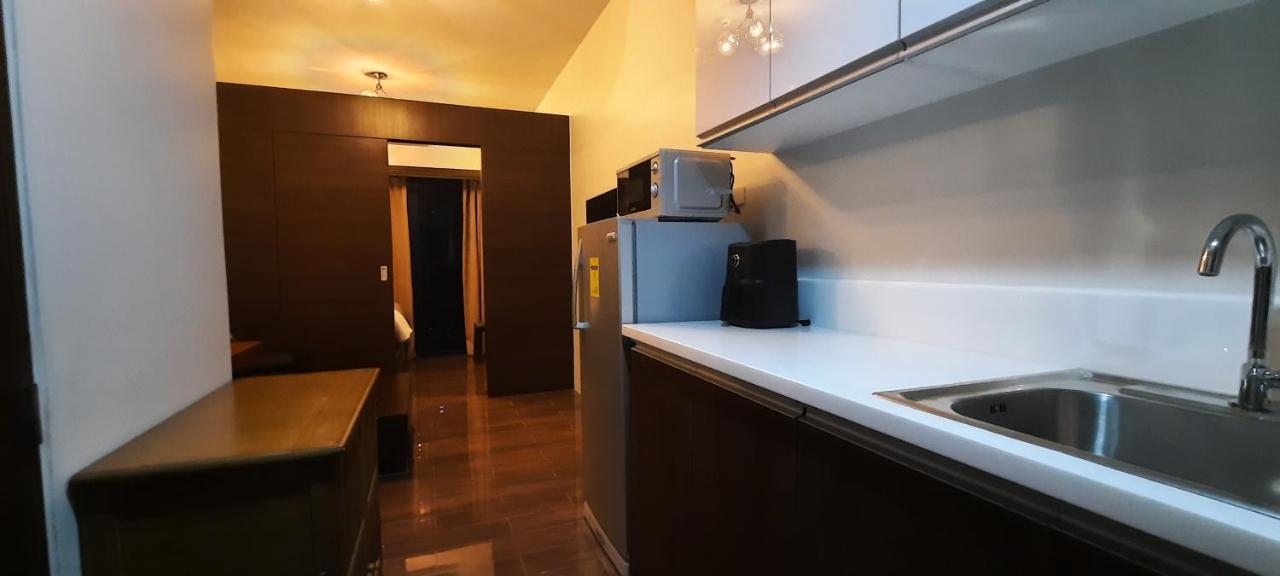 Apartment Air Luxury Makati Cbd With Balcony Manila