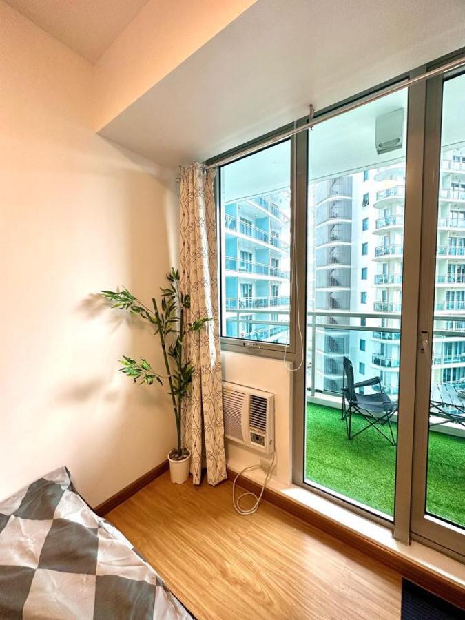 Hotel S&n Azure Staycation