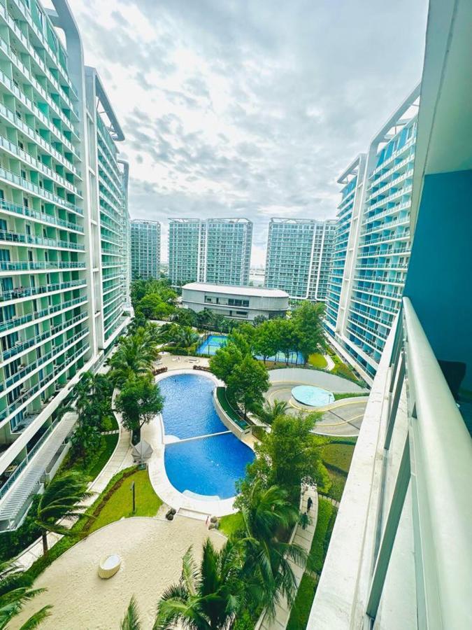 S&n Azure Staycation Hotel 5*