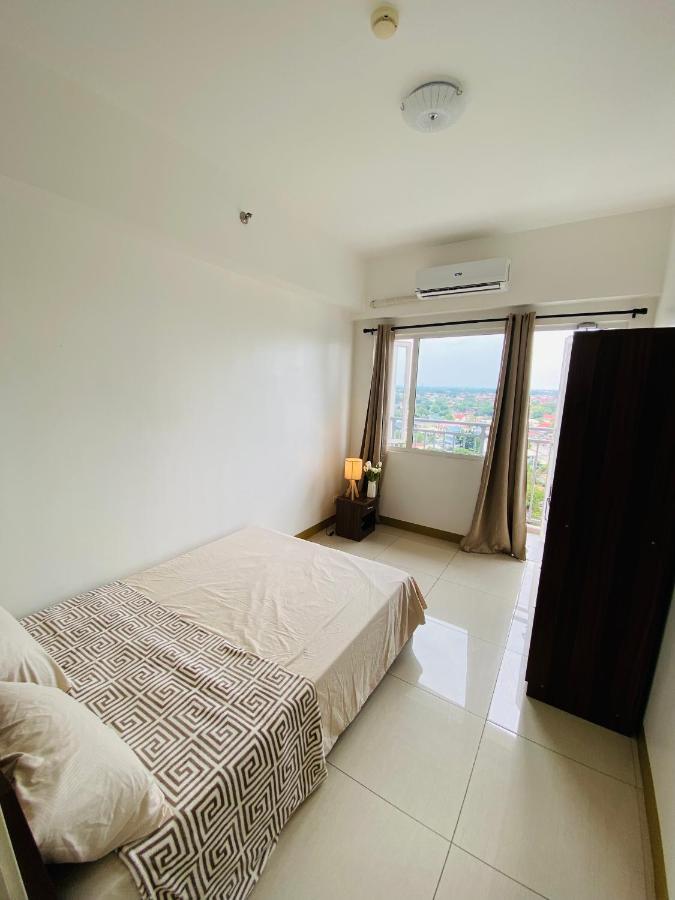 Apartment Luxury Two Bedroom With Balcony In South Of Pinas *