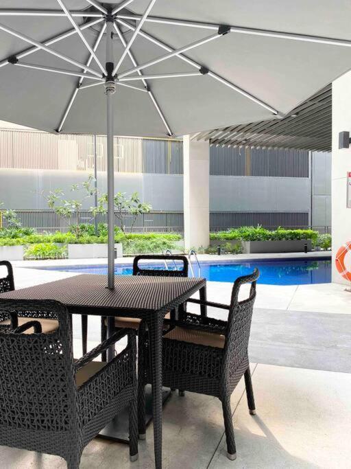 Cynn S Residences At Moa Apartment