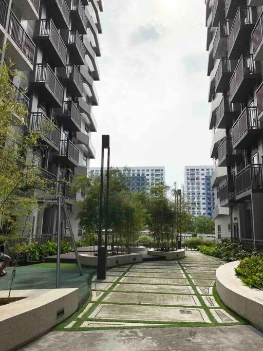 Cynn S Residences At Moa Apartment