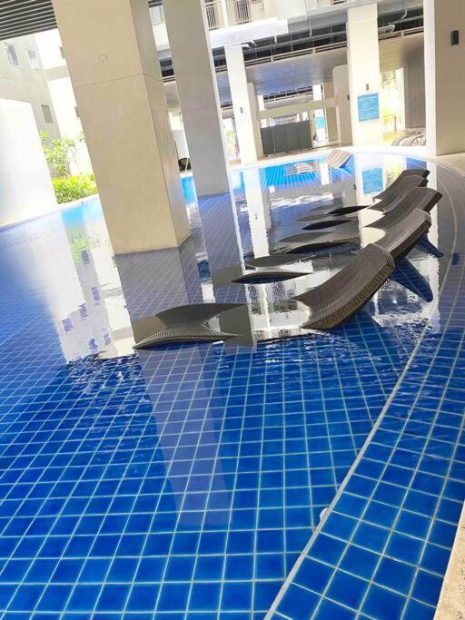 Cynn S Residences At Moa
