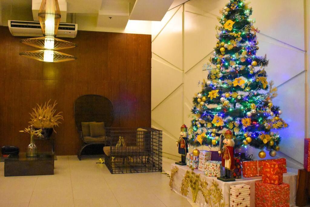 Del Grande In Makati Apartment *