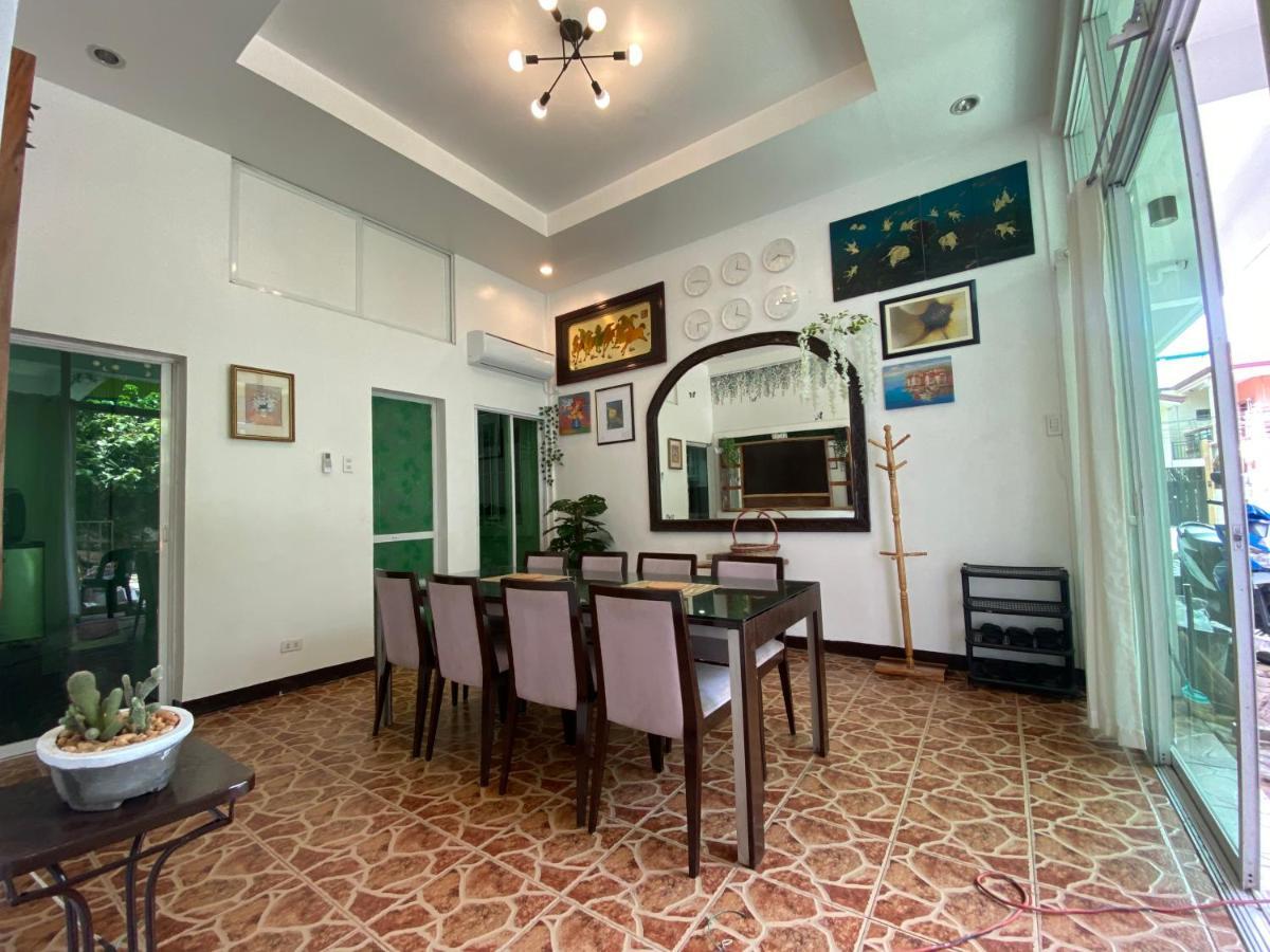 1-br Spacious Lofted Near Bgc Taguig Manila