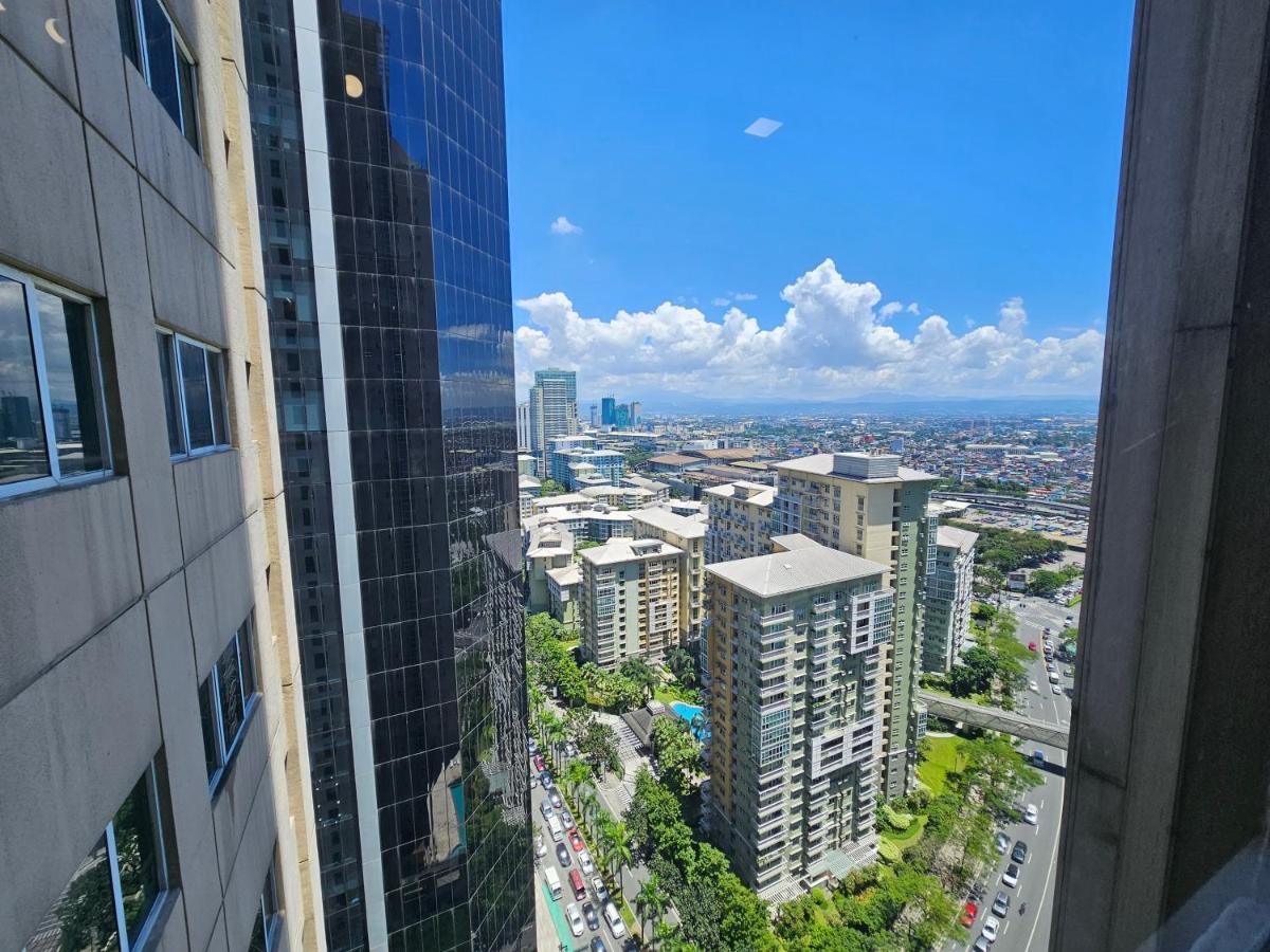 South Of Market Near High Street Bgc Classy & Stylish Studio, Location With View Manila