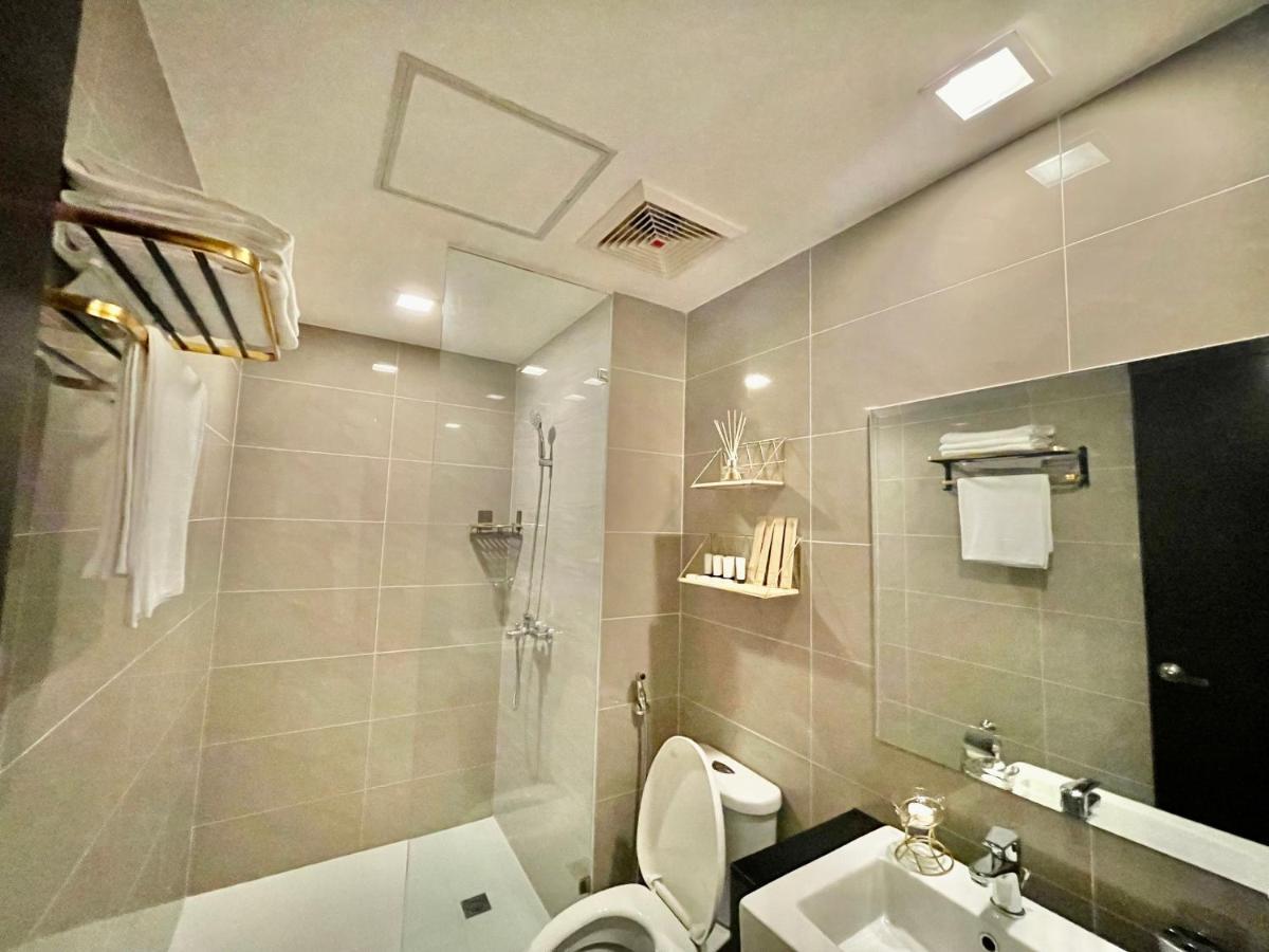 Cozy Place @ Venice Luxury Residences * Manila