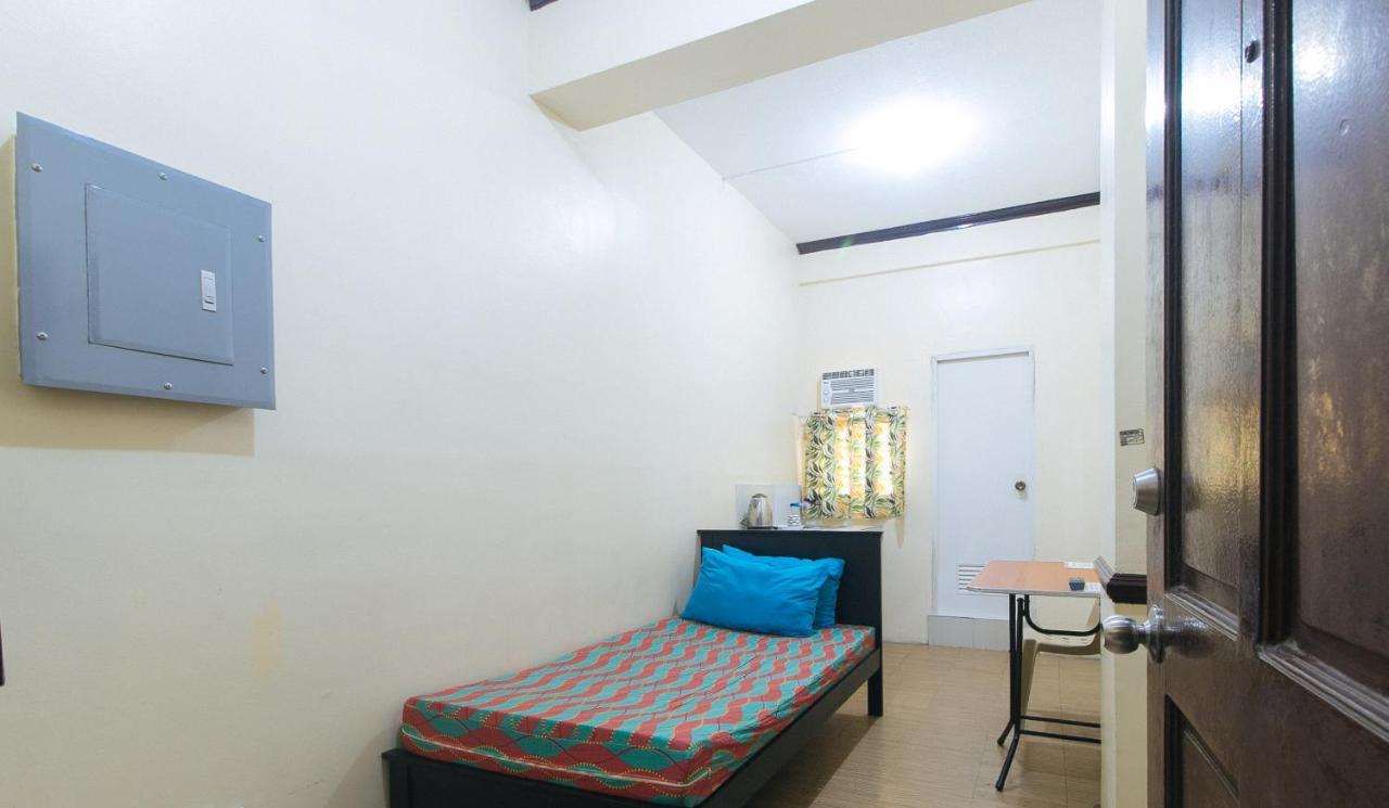 Hotel Mervin's Terraces By Reddoorz Manila