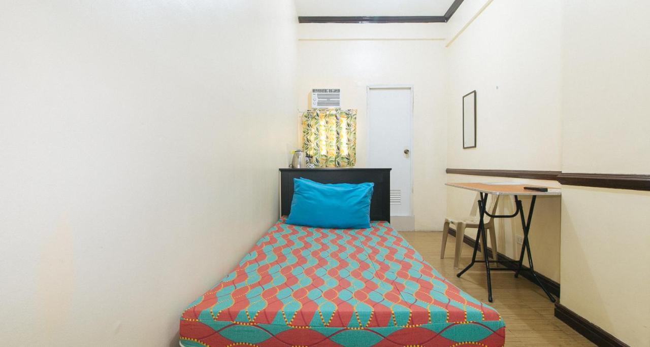 Mervin's Terraces By Reddoorz Manila