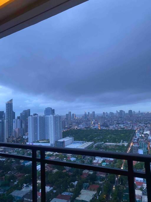 43f Gramercy With Wi-fi & Pool Access Apartamento Manila