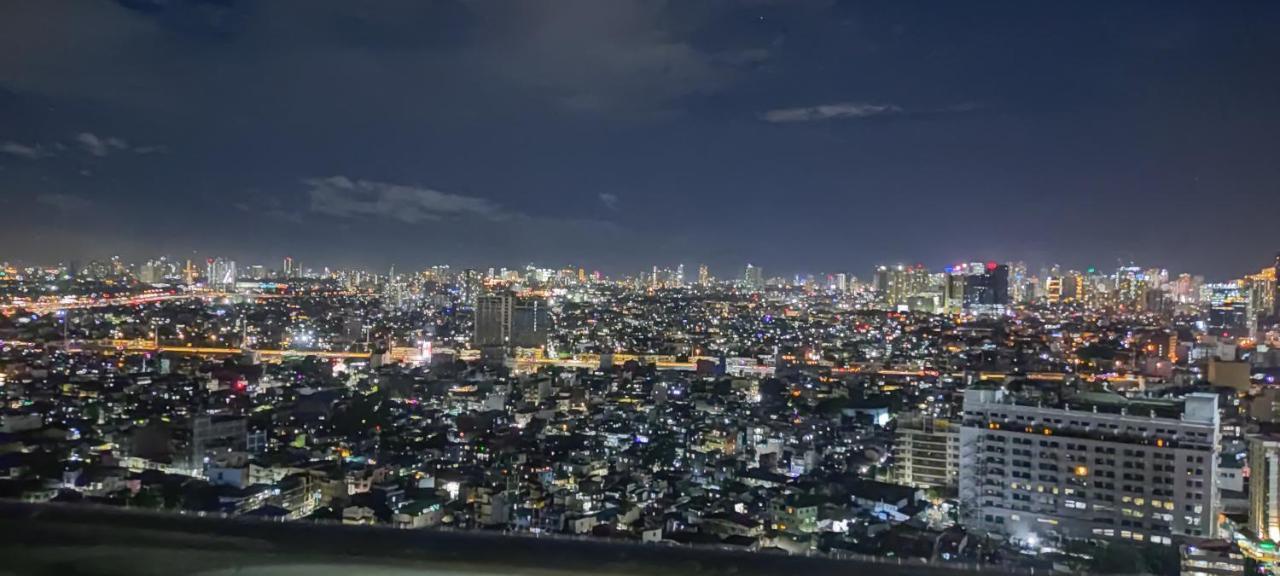 My Space #2 * Manila