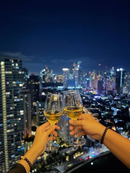 The Serene Escape Rockwell Makati City View 1br